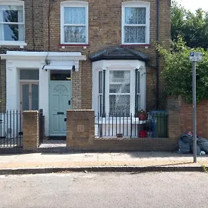  Holiday home Bubblesbnb- 4 Bedroom House