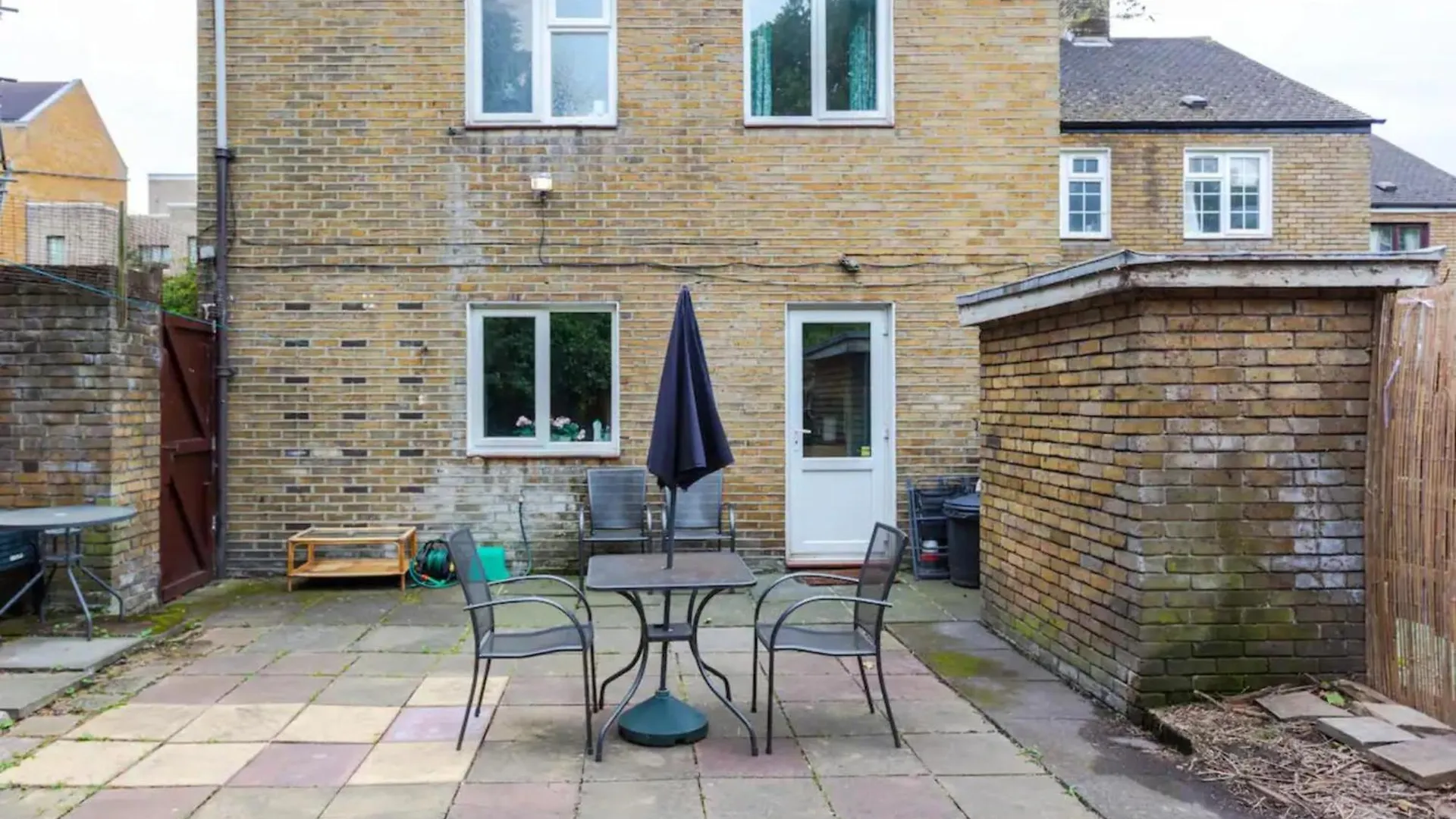 Homely 3 Bedroom House With A Garden London